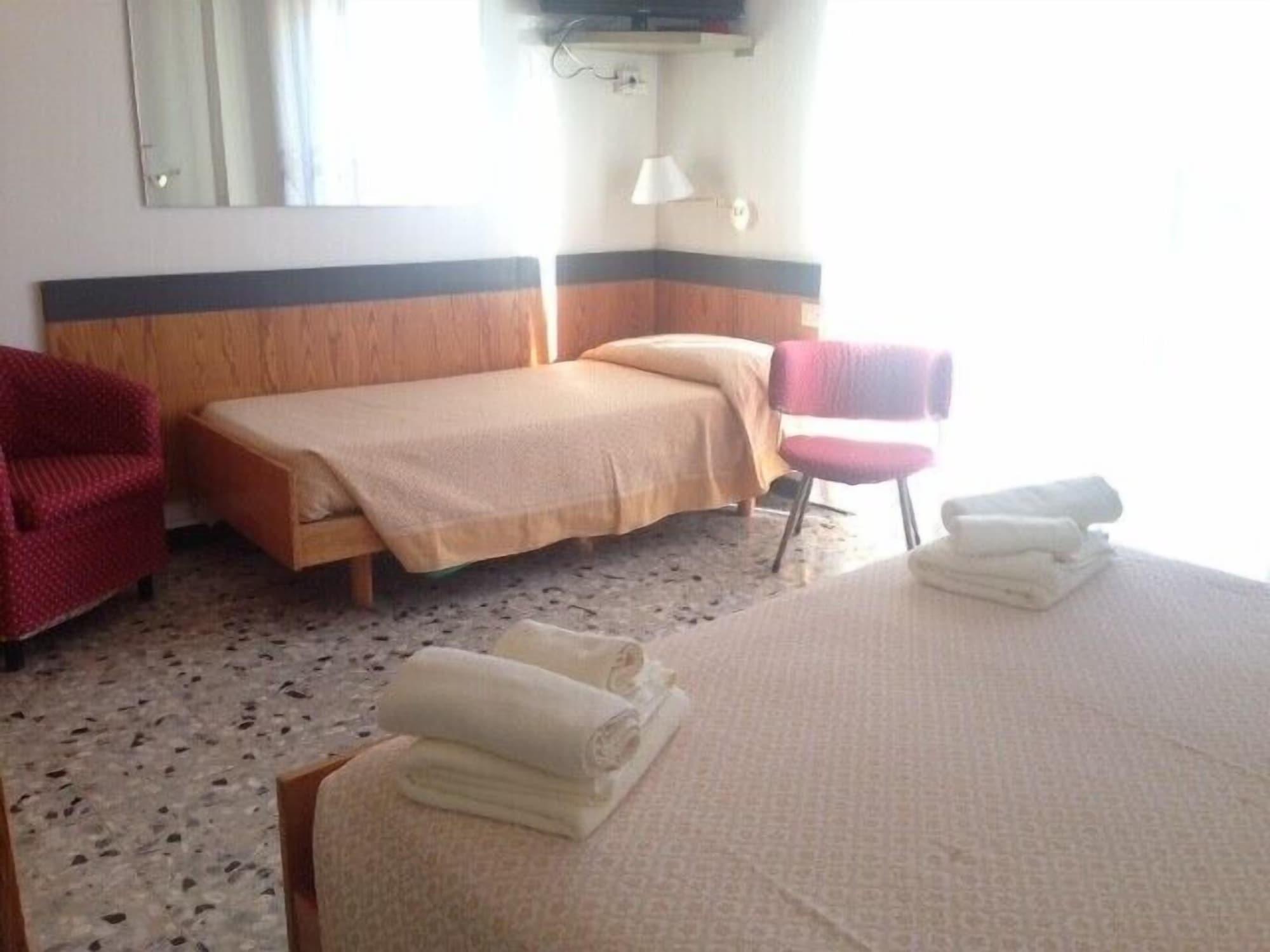 Hotel Minerva Pietra Ligure Dış mekan fotoğraf