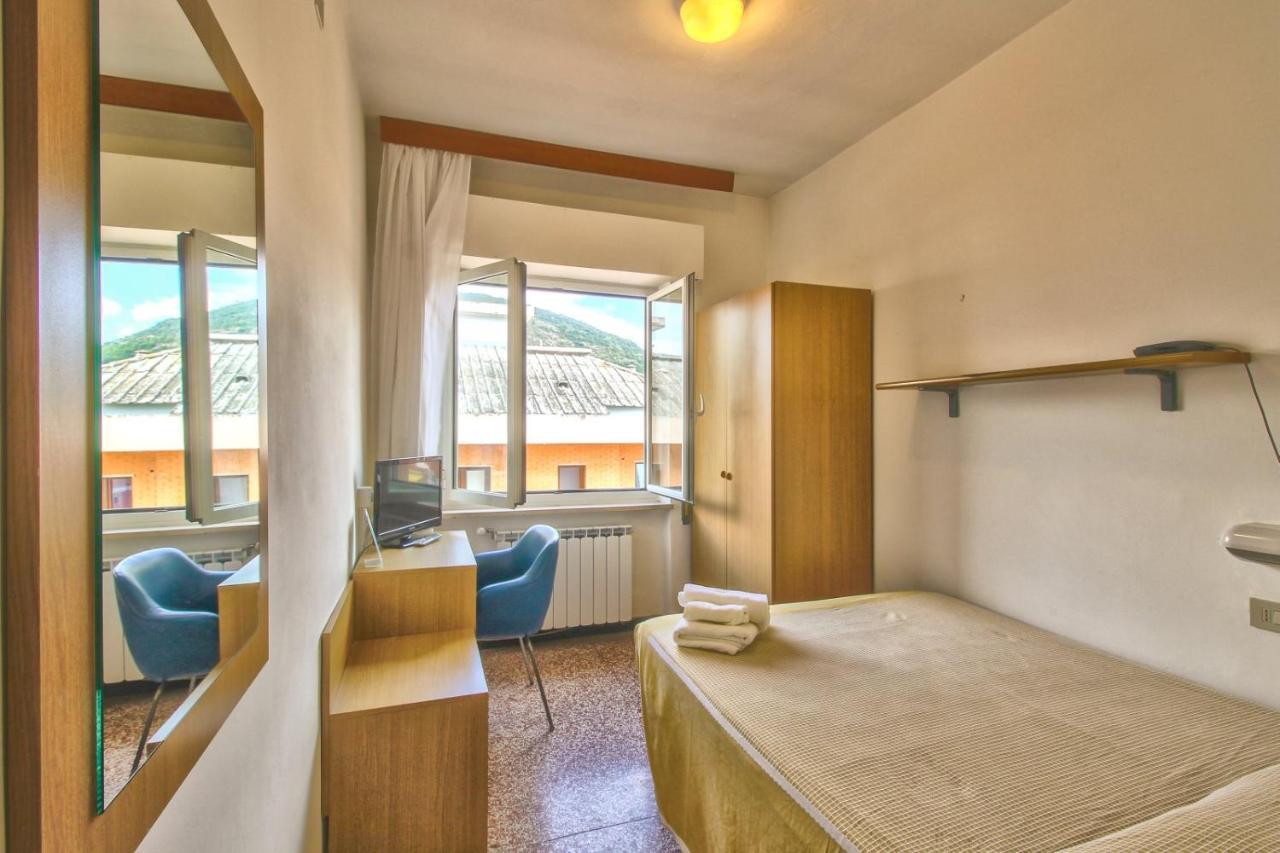 Hotel Minerva Pietra Ligure Dış mekan fotoğraf